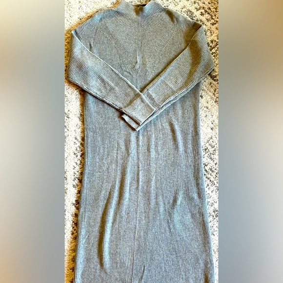 Banana Republic Gray Long-Sleeve Sweater Dress - Picture 2 of 8